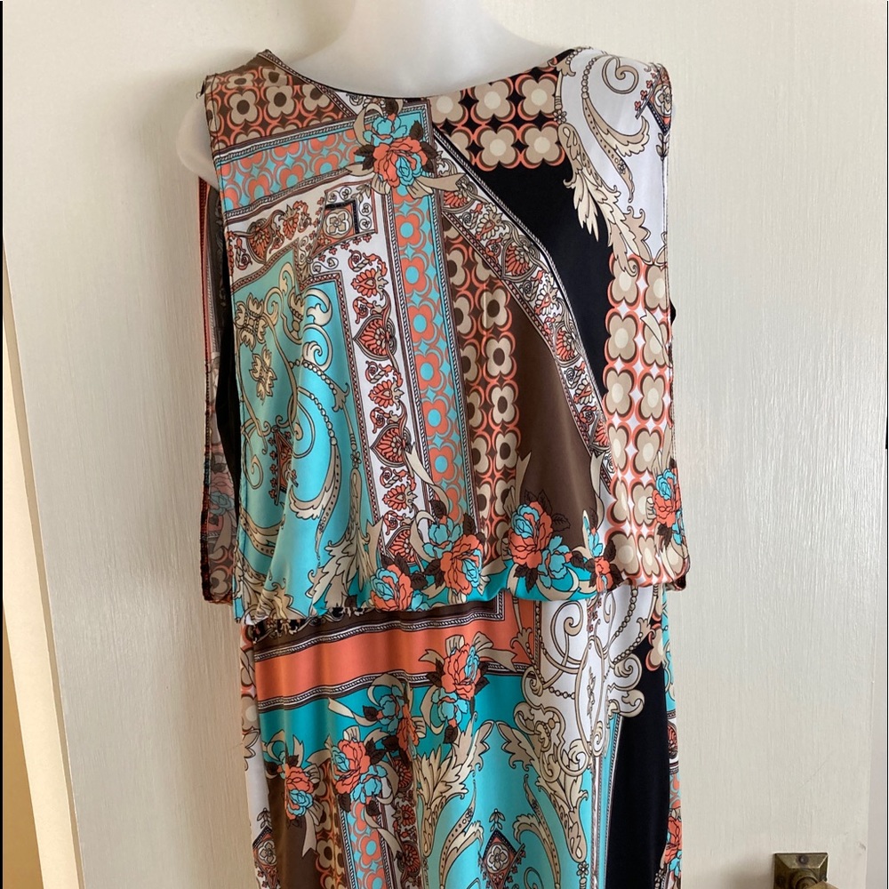 R & M Richards Sleeveless multi-floral knee length dress. Woman’s Large